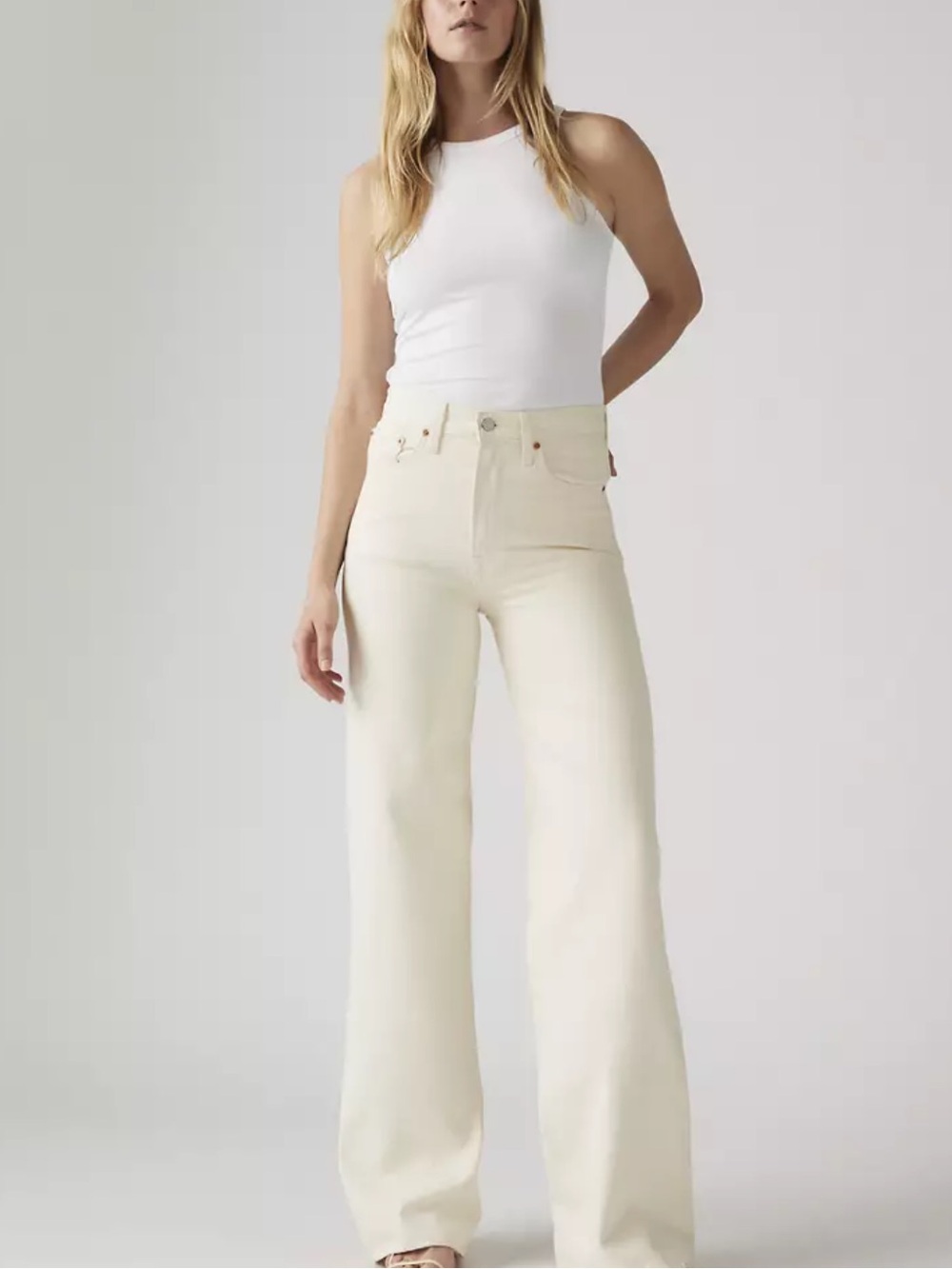 Levi’s Rib Cage Wide Leg Jeans Size 31 Barely Freezing White Cotton